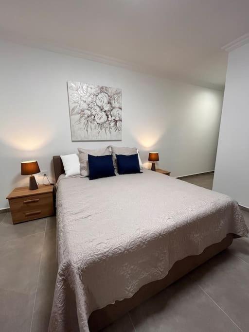 3 Bedroom Seaside Luxury Accommodation - Sleeps 8 St. Paul's Bay Exteriér fotografie