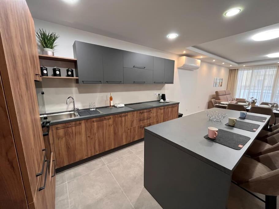 3 Bedroom Seaside Luxury Accommodation - Sleeps 8 St. Paul's Bay Exteriér fotografie