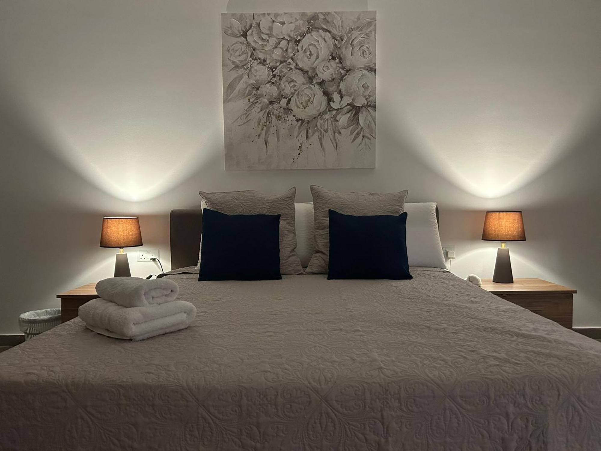 3 Bedroom Seaside Luxury Accommodation - Sleeps 8 St. Paul's Bay Exteriér fotografie